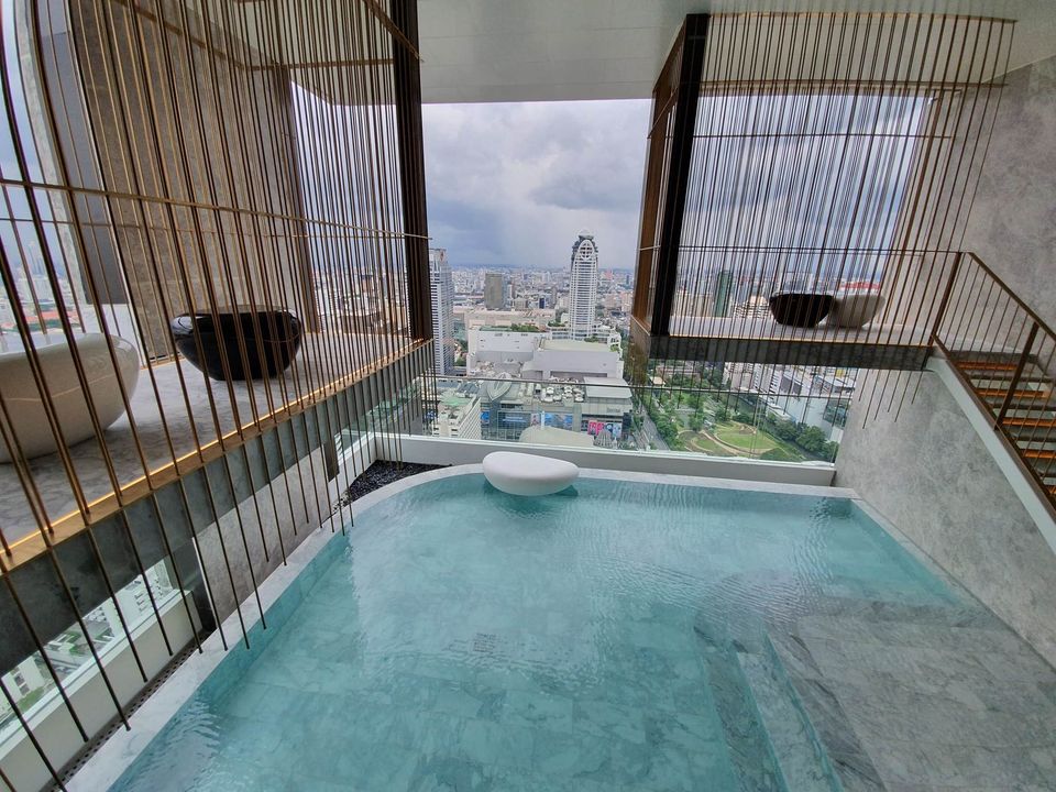 Condominium in Ploenchit 